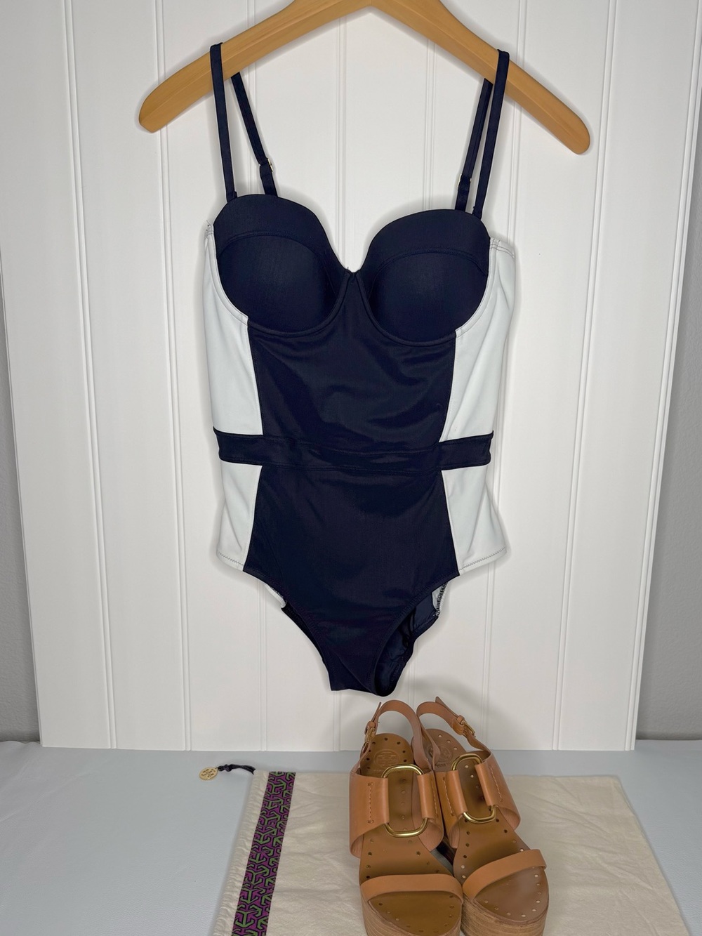 Tory Burch Lipsi Colorblock Underwire One-Piece Swimsuit - Navy/White - Medium - Picture 6 of 11